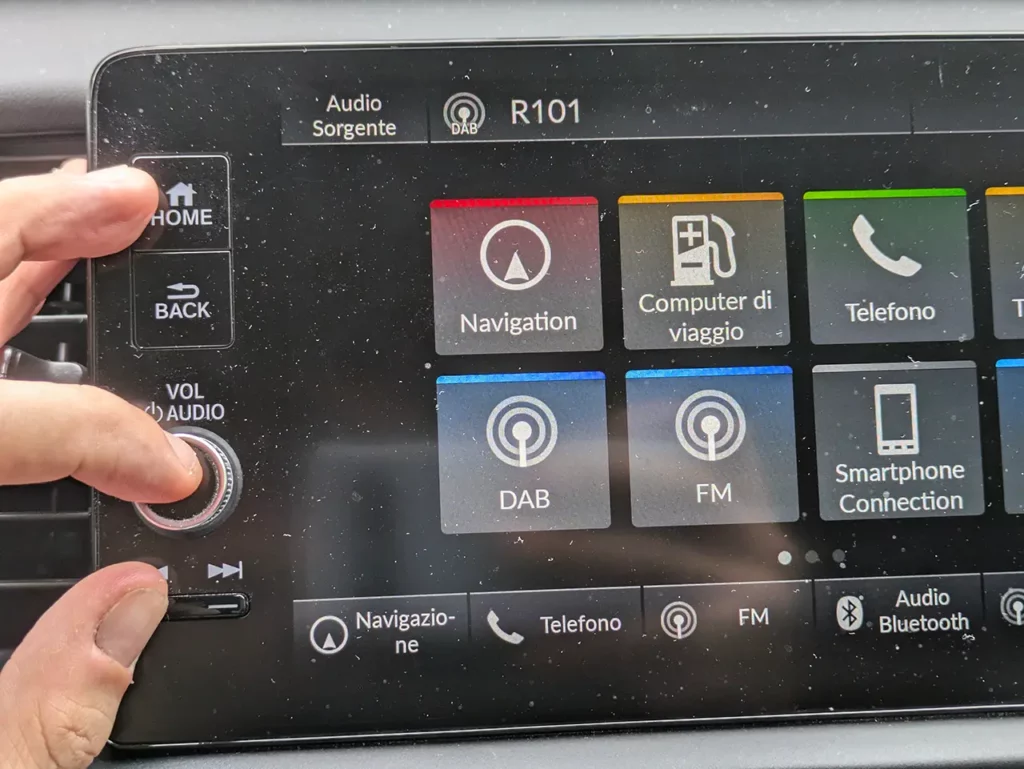 honda-android-auto-wireless-home-volume-indietro